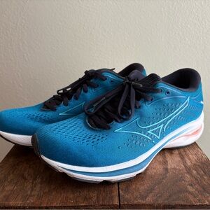 Mizuno Wave Runners